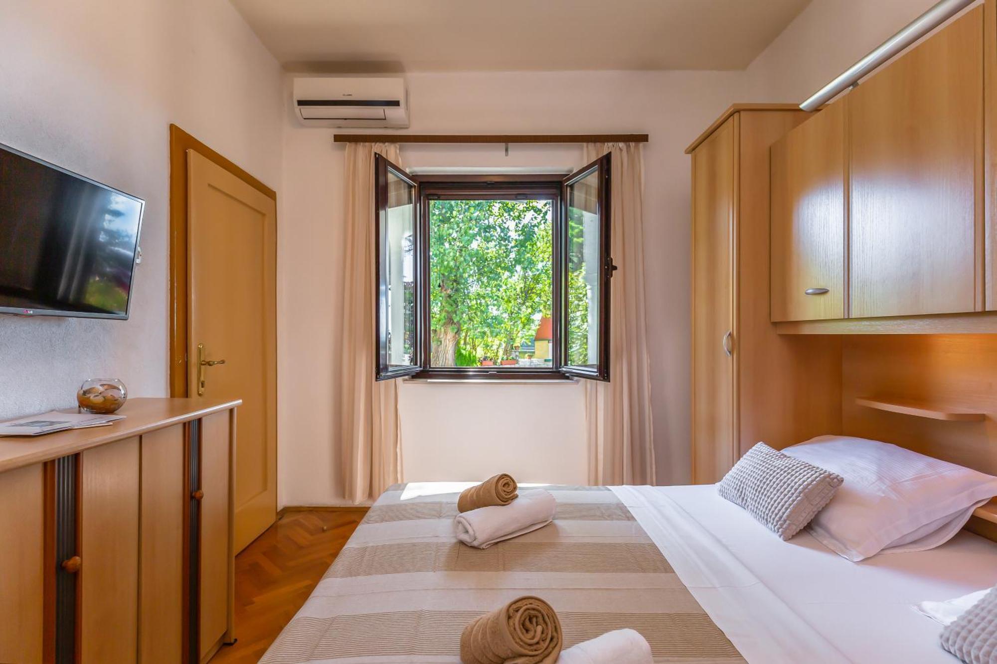 קרוואביצה Apartmani Lovrenco מראה חיצוני תמונה