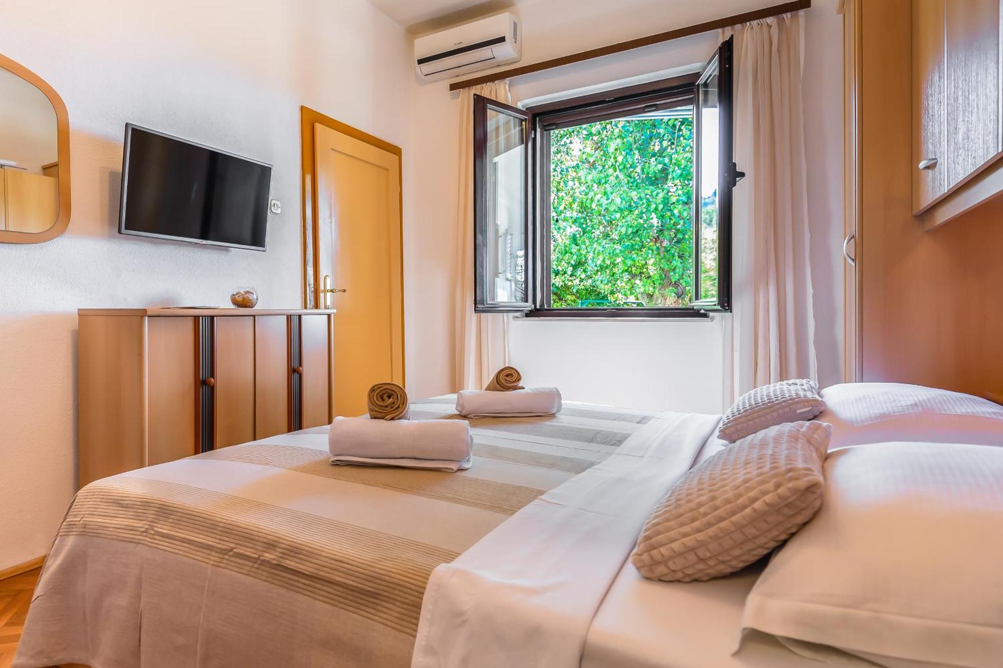 קרוואביצה Apartmani Lovrenco מראה חיצוני תמונה