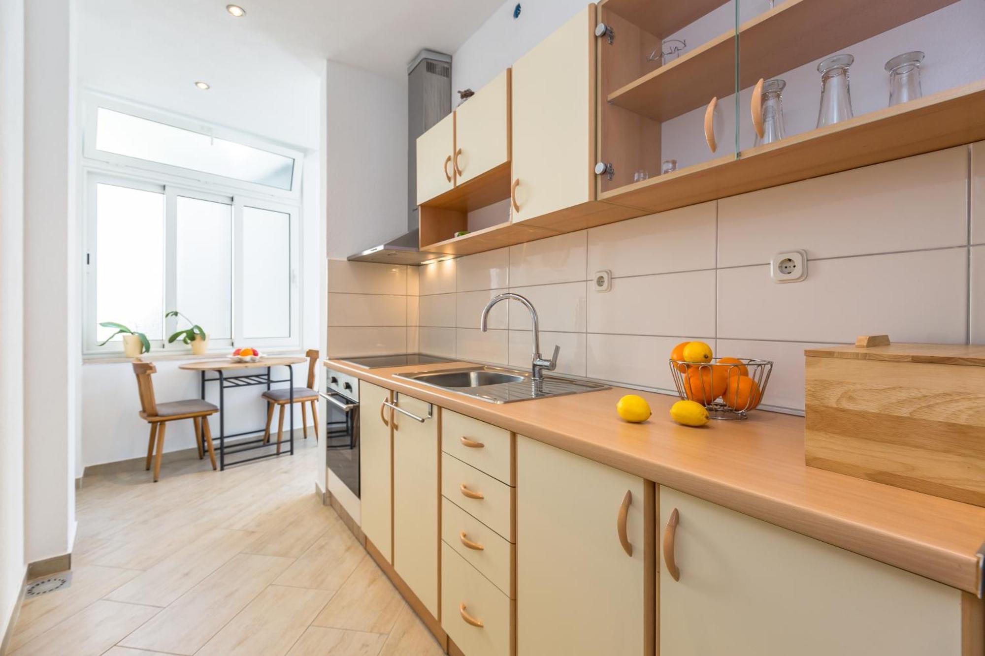קרוואביצה Apartmani Lovrenco מראה חיצוני תמונה